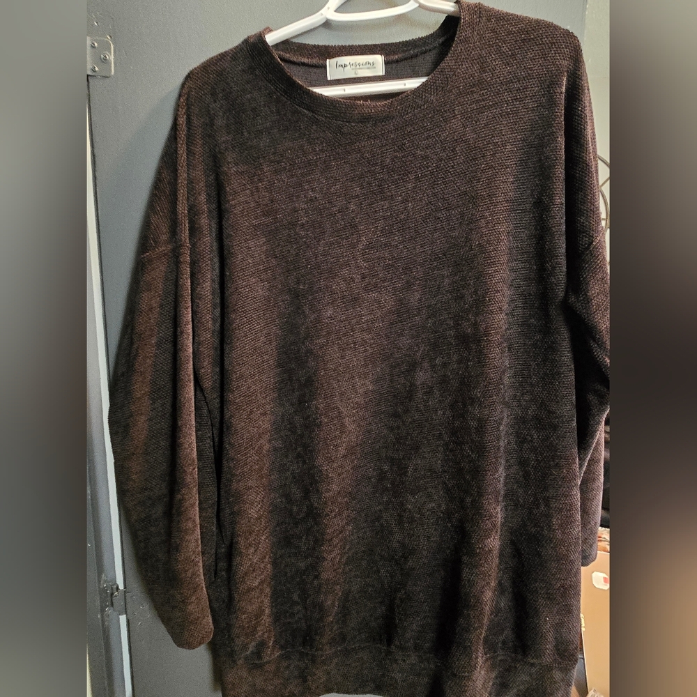 Impressions Women's Black Crewneck Sweater. Chenile Soft Fabric. Nwot. Pockets!